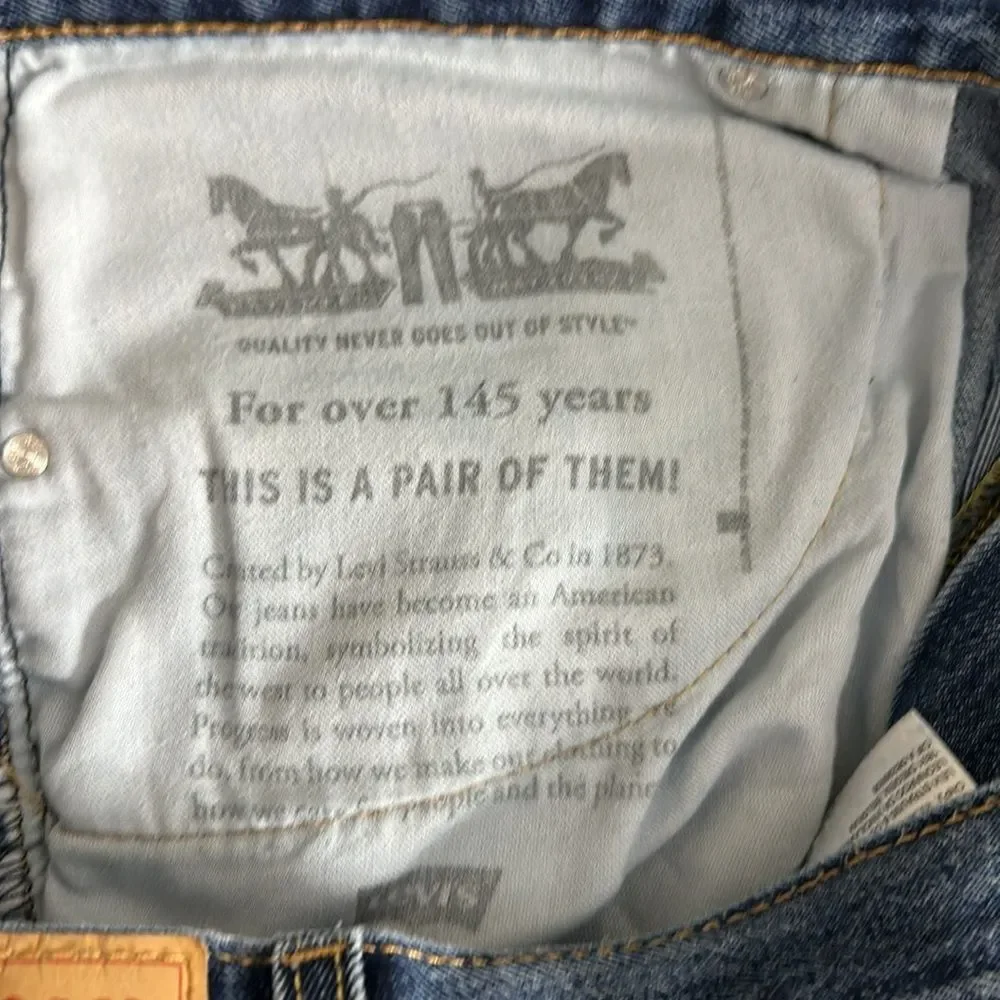 Levi's 550 Jeans Waist 44 Inseam 29  Relax Fit Denim **